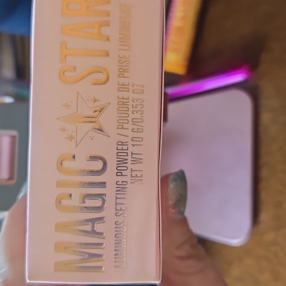 Jeffree Star Translucent Setting Powder - Picture 2 of 8